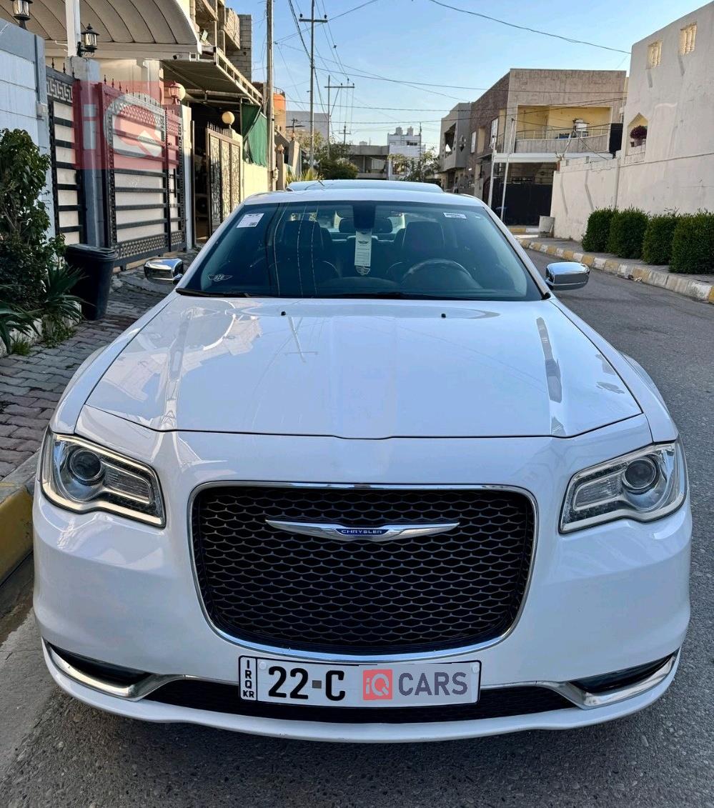 کرایسلەر 300